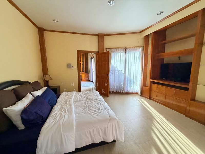 4-BR House, Chon Buri (Pattaya), Nong Pru, Bang Lamung (Pattaya), Chon Buri (Pattaya), 4 Bedrooms, 350 sqm, Single Detached House For Sale, by Thitiporn Pawikham, 500335189 - DDproperty.com