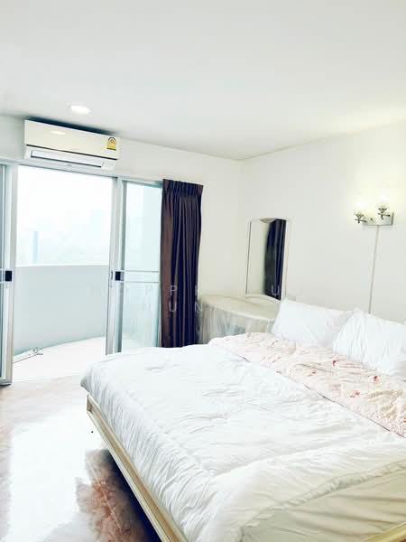 Witthayu Complex, Bangkok, 1673 New Petchaburi Road, Makkasan, Ratchathewi, Bangkok, 2 Bedrooms, 95 sqm, Condo For Rent, by Noppharuj Nunta, 500335195 - DDproperty.com