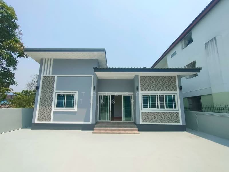 บ้านให้เช่า – ใกล้โลตัสหางดง เพียง 5 นาที ค่าเช่า 20,000 บาท / เดือน รหัสทรัพย์ : No.9H730, เชียงใหม่, ป่าแดด, เมืองเชียงใหม่, เชียงใหม่, 150 ตร.ม., บ้านเดี่ยว ให้เช่า, โดย Rutchaporn Tunsiri, 500335237 - DDproperty.com