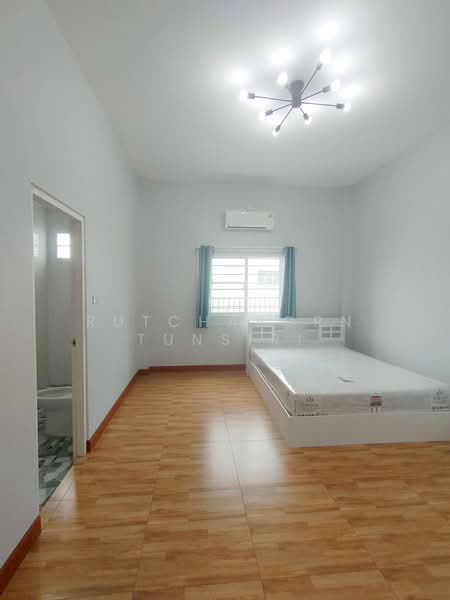 บ้านให้เช่า – ใกล้โลตัสหางดง เพียง 5 นาที ค่าเช่า 20,000 บาท / เดือน รหัสทรัพย์ : No.9H730, เชียงใหม่, ป่าแดด, เมืองเชียงใหม่, เชียงใหม่, 150 ตร.ม., บ้านเดี่ยว ให้เช่า, โดย Rutchaporn Tunsiri, 500335237 - DDproperty.com