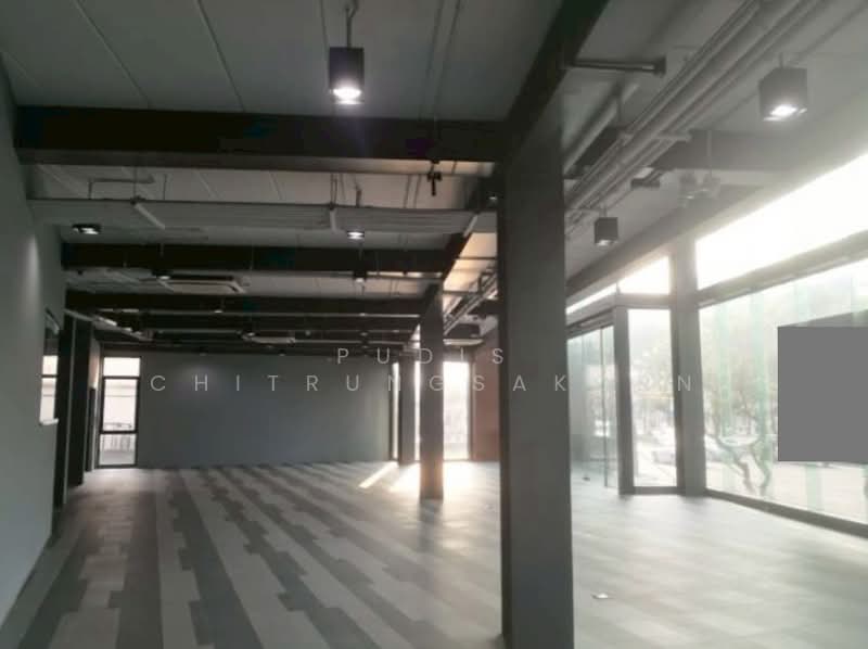 Showroom Space for Rent – Ratchadaphisek 56 / Chatuchak, Bangkok, Lat Yao, Chatuchak, Bangkok, , 440 sqm, Office Space For Rent, by Pudis Chitrungsakorn, 500335242 - DDproperty.com