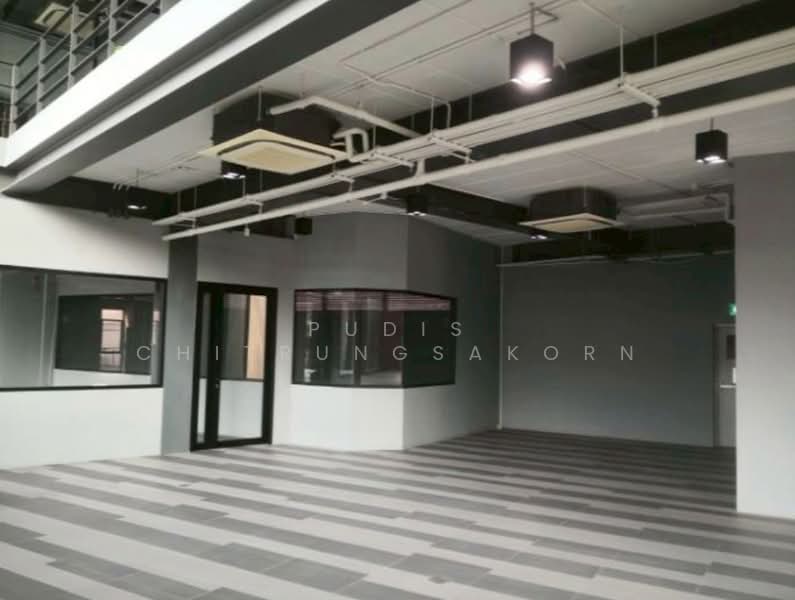 Showroom Space for Rent – Ratchadaphisek 56 / Chatuchak, Bangkok, Lat Yao, Chatuchak, Bangkok, , 440 sqm, Office Space For Rent, by Pudis Chitrungsakorn, 500335242 - DDproperty.com