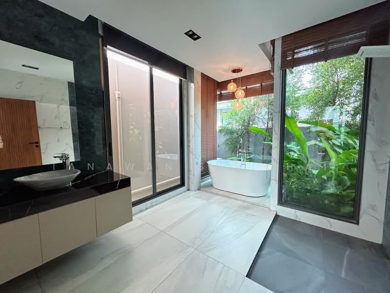 The Village Housing Estate by Horseshoe Point, Chon Buri (Pattaya), Toongklom-Huaytanoo Road, Nong Pru, Bang Lamung (Pattaya), Chon Buri (Pattaya), 4 Bedrooms, 630 sqm, Villa For Sale, by Tanawan Surichai, 500335263 - DDproperty.com