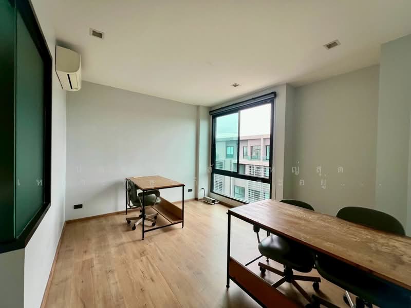 Prime Location for Business & Living: Arco Home Office Ekamai-Ramintra, Bangkok, Khlong Chan, Bang Kapi, Bangkok, 1 Bedroom, 395 sqm, Townhouse For Sale, by คุณพี, 500335269 - DDproperty.com