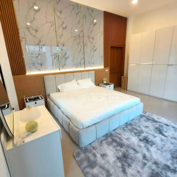 4-BR House, Chon Buri (Pattaya), Poong, Bang Lamung (Pattaya), Chon Buri (Pattaya), 4 Bedrooms, 240 sqm, Single Detached House For Sale, by Tanawan Surichai, 500335284 - DDproperty.com