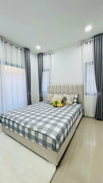 undefined, Chon Buri (Pattaya), Nong Pla Lai, Bang Lamung (Pattaya), Chon Buri (Pattaya), 3 Bedrooms, 150 sqm, Single Detached House For Sale, by Tanawan Surichai, 500335288 - DDproperty.com