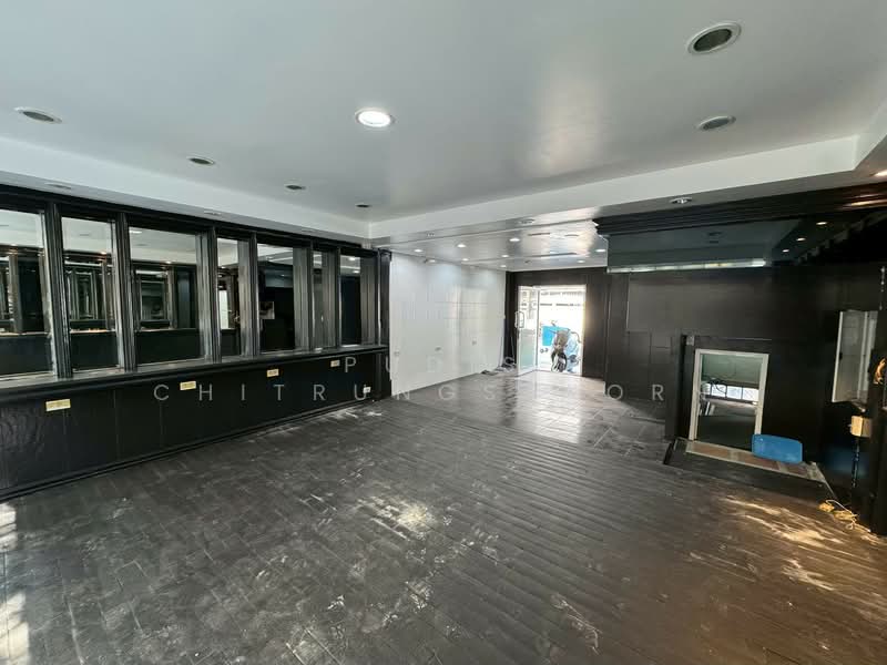 Commercial Building for Rent – Silom, Bangkok, Silom, Bang Rak, Bangkok, , 280 sqm, Shophouse For Rent, by Pudis Chitrungsakorn, 500335365 - DDproperty.com