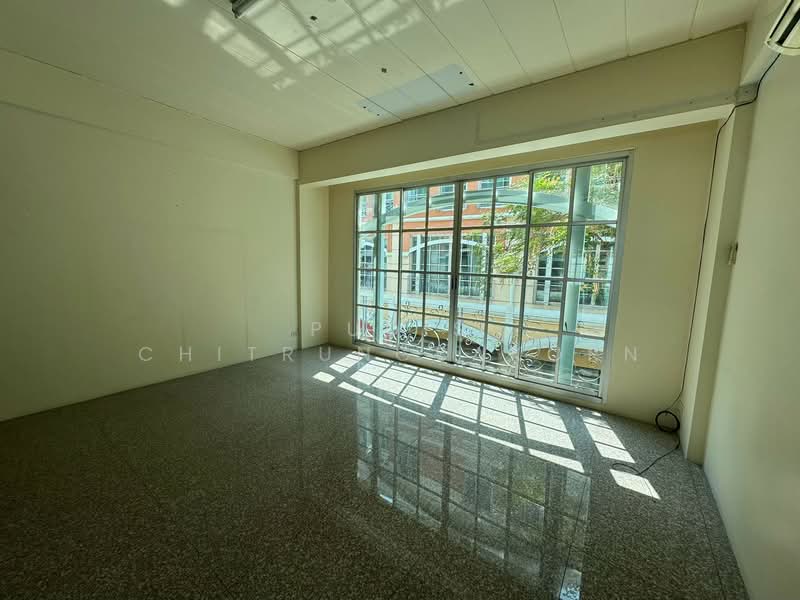 Commercial Building for Rent – Silom, Bangkok, Silom, Bang Rak, Bangkok, , 280 sqm, Shophouse For Rent, by Pudis Chitrungsakorn, 500335365 - DDproperty.com