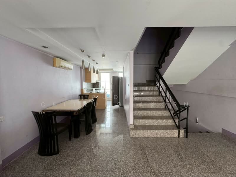 Commercial Building for Rent – Silom, Bangkok, Silom, Bang Rak, Bangkok, , 280 sqm, Shophouse For Rent, by Pudis Chitrungsakorn, 500335365 - DDproperty.com