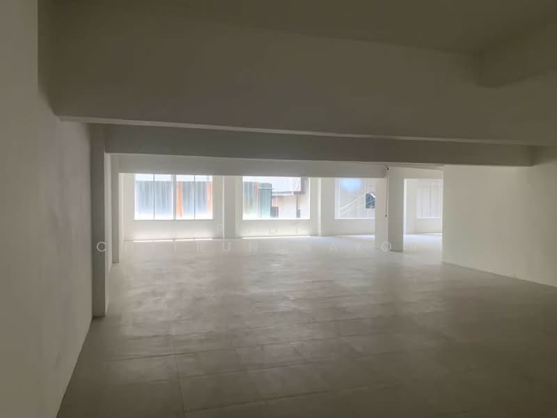 Retail Space for Rent – Silom / Surawong, Bangkok, Si Phraya, Bang Rak, Bangkok, , 400 sqm, Shophouse For Rent, by Pudis Chitrungsakorn, 500335399 - DDproperty.com