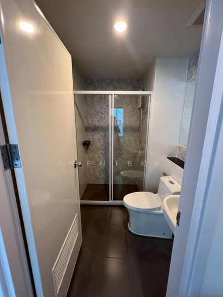 Regent Home Wutthakat, Bangkok, Wutthakat Road, Talat Plu, Thon Buri, Bangkok, 1 Bedroom, 26 sqm, Condo For Rent, by Agentbkk, 500335431 - DDproperty.com