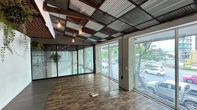 Shop for Rent – Near BTS Chong Nonsi (CBD Location), Bangkok, Suriyawong, Bang Rak, Bangkok, , 280 sqm, Retail Space For Rent, by Pudis Chitrungsakorn, 500335439 - DDproperty.com