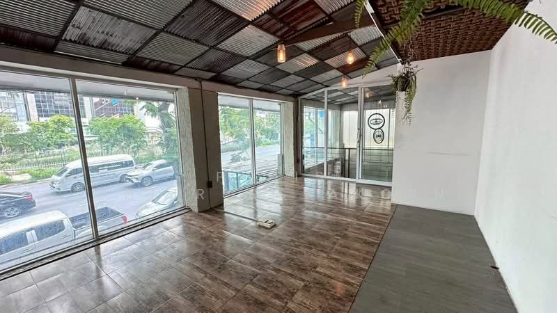 Shop for Rent – Near BTS Chong Nonsi (CBD Location), Bangkok, Suriyawong, Bang Rak, Bangkok, , 280 sqm, Retail Space For Rent, by Pudis Chitrungsakorn, 500335439 - DDproperty.com