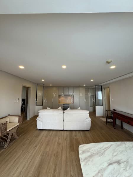 Supalai Place Sukhumvit 39, Bangkok, 175-179 Soi Sukhumvit 39 Sukhumvit Road, Khlong Tan Nua, Watthana, Bangkok, 2 Bedrooms, 135 sqm, Condo For Rent, by Piyawan Maiyapan, 500335440 - DDproperty.com
