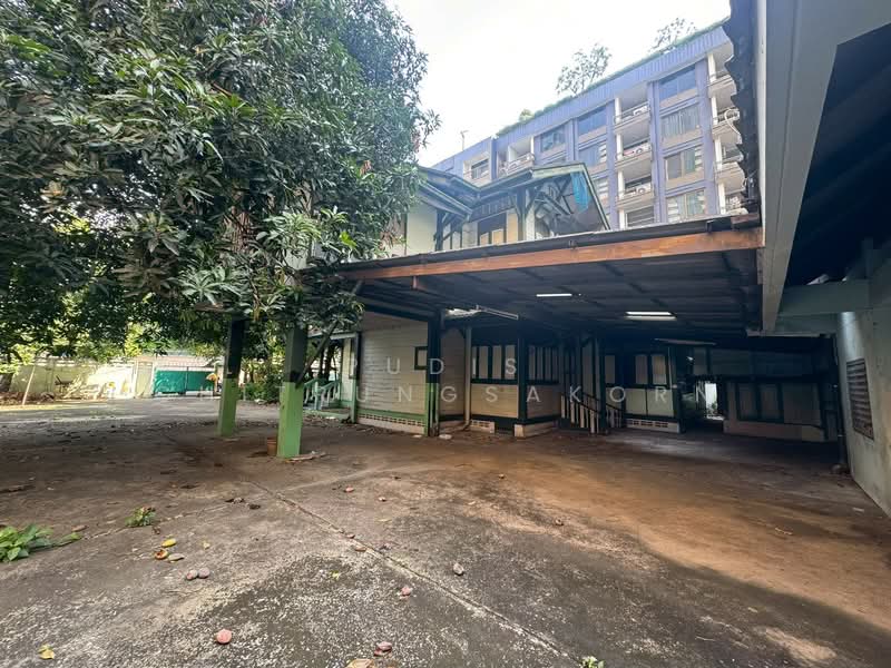 บ้านเดี่ยวให้เช่า - สาทร ใกล้ BTS ช่องนนทรี, กรุงเทพ, สีลม, บางรัก, กรุงเทพ, 932 ตร.ม., ตึกแถว-อาคารพาณิชย์ ให้เช่า, โดย Pudis Chitrungsakorn, 500335458 - DDproperty.com