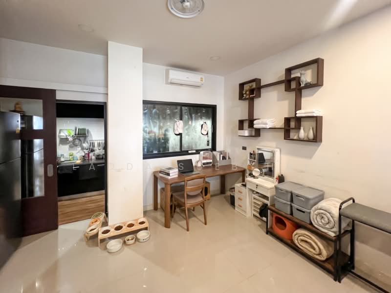 ธนานนท์ แลนด์, Nonthaburi, Om Kret, Pak Kret, Nonthaburi, 3 Bedrooms, 127 sqm, Townhouse For Sale, by Ladda Suebthai, 500335518 - DDproperty.com