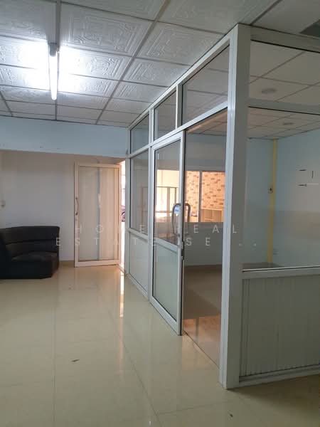 กัญญาเฮ้าส์ 3 ซอยแบริ่ง 34, Samut Prakan, Samrong Nua, Muang Samut Prakarn, Samut Prakan, 3 Bedrooms, 270 sqm, Townhouse For Sale, by HOME Real Estate Service, 500335564 - DDproperty.com