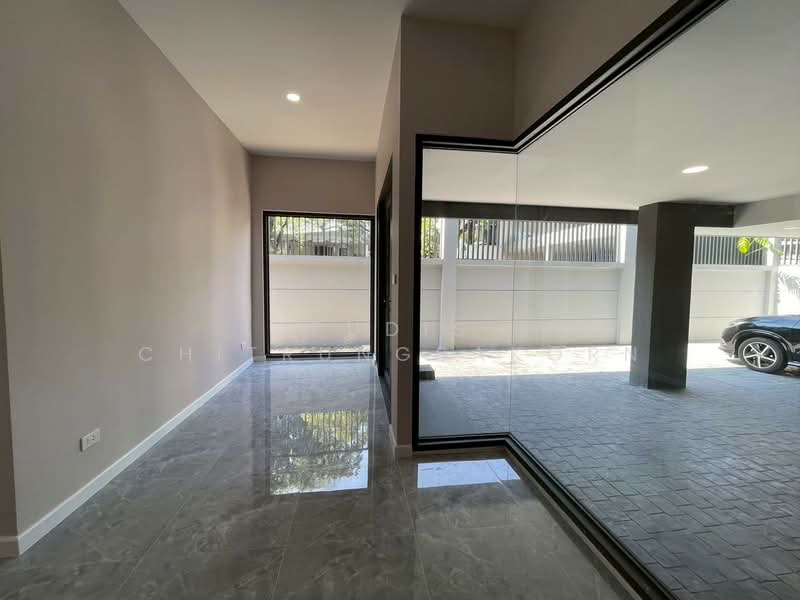 House for Rent – Ekkamai /Thonglor, Bangkok, Khlong Tan Nua, Watthana, Bangkok, 3 Bedrooms, 362 sqm, Single Detached House For Rent, by Pudis Chitrungsakorn, 500335583 - DDproperty.com