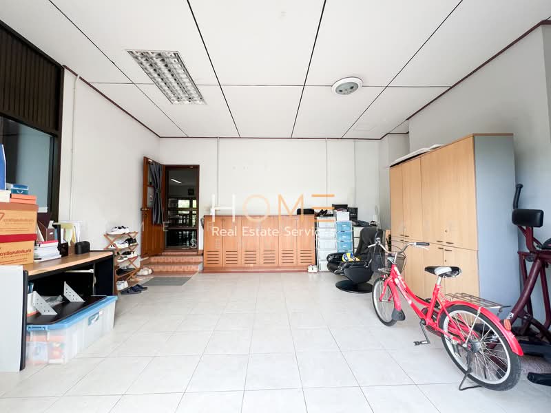 Muang Thong 4 Village, Bangkok, On Nut, Phra Khanong, Udon Suk, Bang Chak, Phra Khanong, Bangkok, 4 Bedrooms, 200 sqm, Single Detached House For Sale, by HOME Real Estate Service, 500335605 - DDproperty.com
