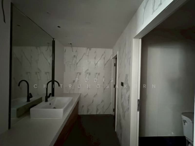 Commercial Building for Rent – Sukhumvit / Thonglor, Bangkok, Khlong Tan Nua, Watthana, Bangkok, , 496 sqm, Shophouse For Rent, by Pudis Chitrungsakorn, 500335610 - DDproperty.com