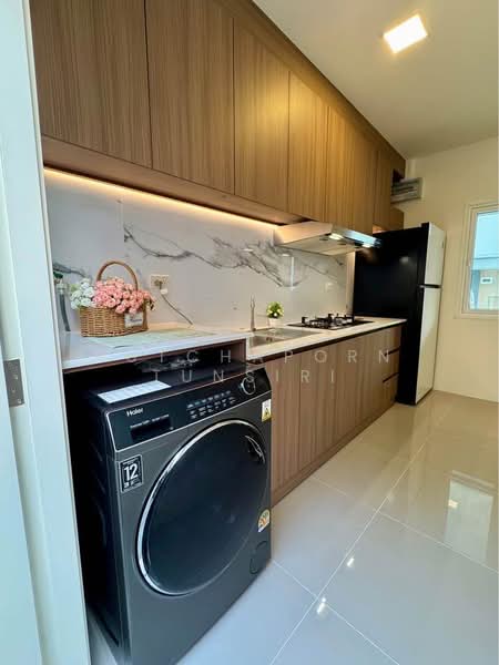บ้านให้เช่า – ใกล้มหาวิทยาลัยพายัพ เพียง 5 นาที ค่าเช่า 55,000 บาท / เดือน รหัสทรัพย์ : No.6H338, Chiang Mai, Nong Pa Krang, Muang Chiang Mai, Chiang Mai, 3 Bedrooms, 145 sqm, Single Detached House For Rent, by Rutchaporn Tunsiri, 500335622 - DDproperty.com