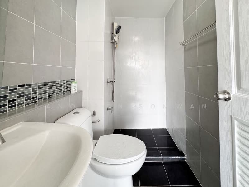 Dcondo Charan-Bang Khun Non, Bangkok, Bang Khun Non 14 Alley, Bang Khun Non, Bangkok Noi, Bangkok, Studio, 30 sqm, Condo For Sale, by Kanokpon Somwan, 500335626 - DDproperty.com