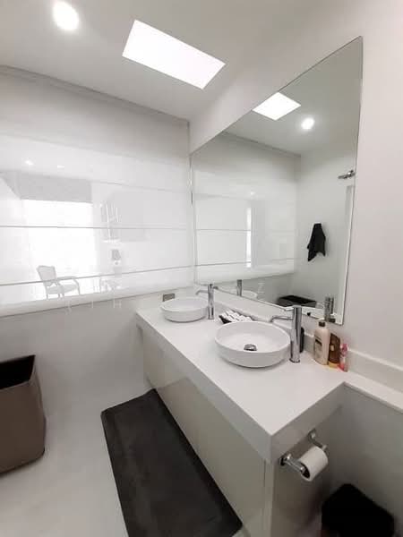 Renovated 2BR Waterfront Townhouse at Boat Lagoon with Free Boat Berth, Phuket, Ko Kaeo, Muang Phuket, Phuket, 2 Bedrooms, 195 sqm, Single Detached House For Sale, by Fazwaz (Thailand) Co., Ltd., 500335671 - DDproperty.com