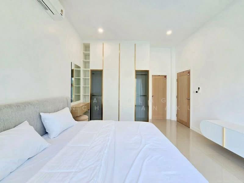3-BR House, Chon Buri (Pattaya), Poong, Bang Lamung (Pattaya), Chon Buri (Pattaya), 3 Bedrooms, 236 sqm, Single Detached House For Sale, by Thanyalag Chanchodtanakul, 500335681 - DDproperty.com