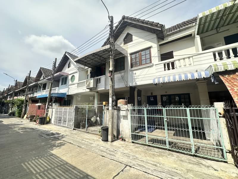 ทาวน์เฮ้าส์ หมู่บ้าน รัตนวรรณ บางกรวย - ไทรน้อย 15/1 ใกล้ SRT บางบำหรุ, นนทบุรี, บางกรวย, นนทบุรี, 60 ตร.ม., ทาวน์เฮ้าส์ ขาย, โดย บริษัท เอชแอล แอสเซท จำกัด, 500335702 - DDproperty.com