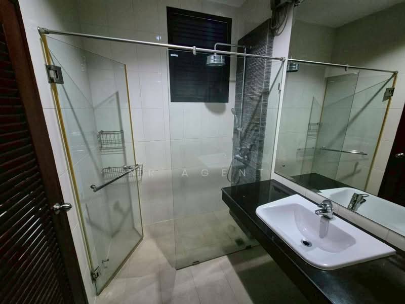 3-story Home office Soi Ari Samphan 7, Bangkok, Phaya Thai, Bangkok, 3 Bedrooms, 280 sqm, Townhouse For Rent, by NR AGENT, 500335736 - DDproperty.com