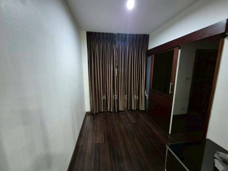 3-story Home office Soi Ari Samphan 7, Bangkok, Phaya Thai, Bangkok, 3 Bedrooms, 280 sqm, Townhouse For Rent, by NR AGENT, 500335736 - DDproperty.com