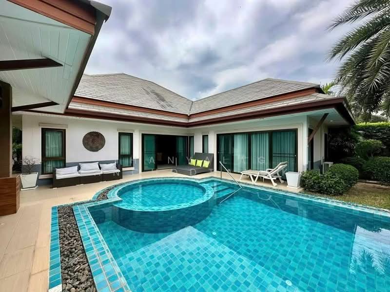 Baan Dusit Pattaya Lake : บ้านดุสิต พัทยา เลค, ชลบุรี, ถนนทางเข้า, ห้วยใหญ่, บางละมุง, ชลบุรี, 648 ตร.ม., วิลล่า ขาย, โดย Thanyalag Chanchodtanakul, 500335739 - DDproperty.com