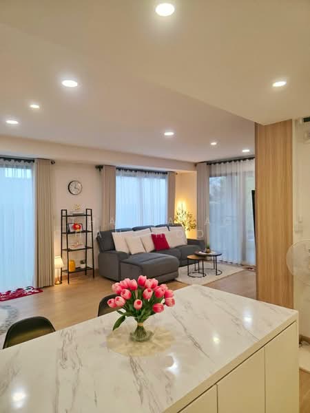 undefined, Chon Buri (Pattaya), Ta Khian Tia, Bang Lamung (Pattaya), Chon Buri (Pattaya), 3 Bedrooms, 240 sqm, Single Detached House For Sale, by Thanyalag Chanchodtanakul, 500335785 - DDproperty.com