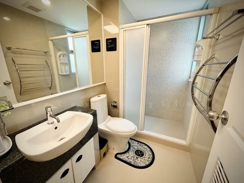 The Kris Express 2, Bangkok, 28 Soi Ratchadaphisek 19, Din Daeng, Bangkok, 2 Bedrooms, 42 sqm, Condo For Rent, by ภัควัฒน์ กุลปฐวีวัฒน์, 500335796 - DDproperty.com