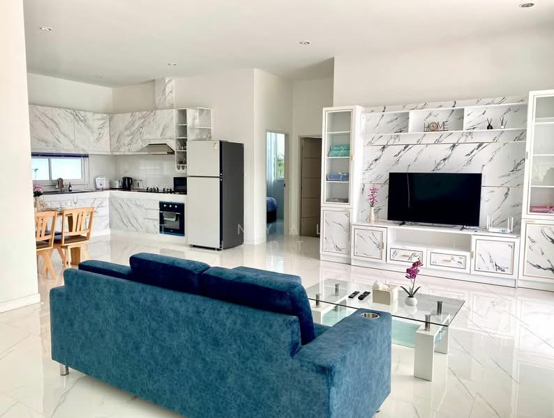 3-BR House, Chon Buri (Pattaya), Poong, Bang Lamung (Pattaya), Chon Buri (Pattaya), 3 Bedrooms, 460 sqm, Single Detached House For Rent, by Thanyalag Chanchodtanakul, 500335802 - DDproperty.com