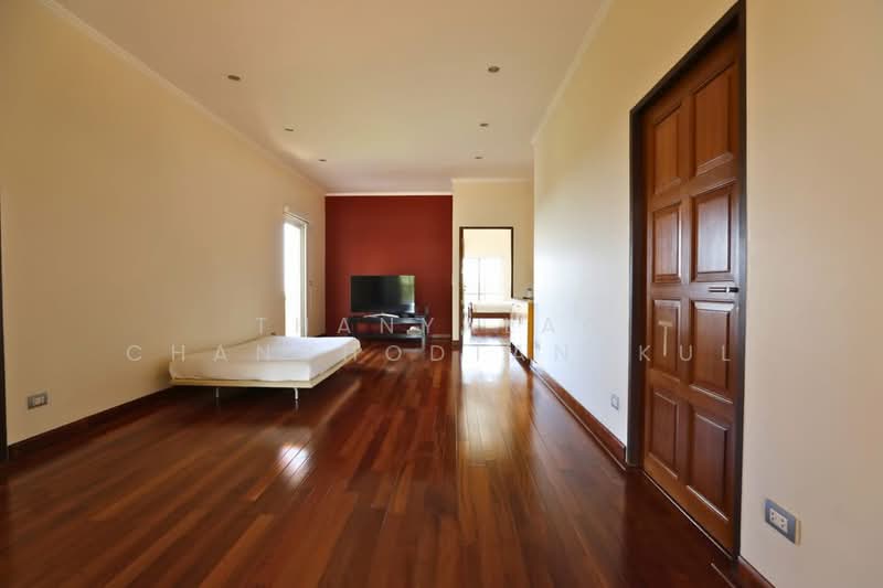 undefined, Chon Buri (Pattaya), Bueng, Si Racha, Chon Buri (Pattaya), 5 Bedrooms, 800 sqm, Single Detached House For Sale, by Thanyalag Chanchodtanakul, 500335820 - DDproperty.com