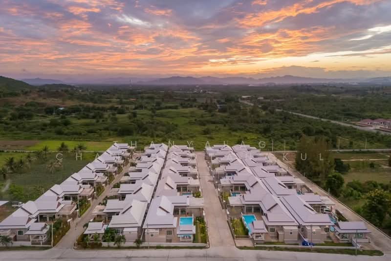 3-BR House, Prachuap Khiri Khan, Pak Nam Pran, Pran Buri, Prachuap Khiri Khan, 3 Bedrooms, 288 sqm, Single Detached House For Sale, by Thanyalag Chanchodtanakul, 500335824 - DDproperty.com