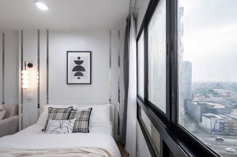 Lumpini Place Pinklao, Bangkok, 28 Borommaratchachonnani Road, Bang Bamru, Bang Phlat, Bangkok, Studio, 30 sqm, Condo For Sale, by Jirasate Lertdhirakul, 500335829 - DDproperty.com
