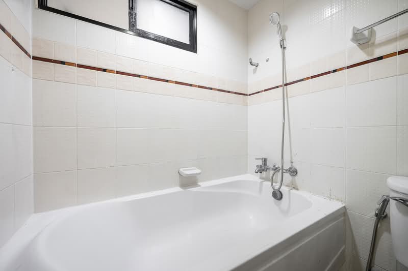 Lumpini Place Pinklao, Bangkok, 28 Borommaratchachonnani Road, Bang Bamru, Bang Phlat, Bangkok, Studio, 30 sqm, Condo For Sale, by Jirasate Lertdhirakul, 500335829 - DDproperty.com