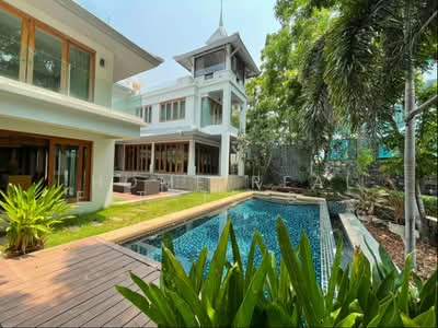 ขาย - บ้านหรูติดทะเล พัทยาเหนือ ติดปราสาทสัจธรรม, ชลบุรี