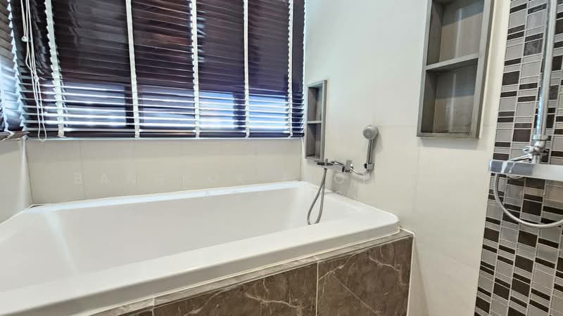 39 Boulevard Executive Residence, Bangkok, 39 - 41 Soi Phrom Chit (Sukhumvit 39), Khlong Tan Nua, Watthana, Bangkok, 3 Bedrooms, 190 sqm, Condo For Rent, by BANGKOK PROPERTY AGENTS, 500335873 - DDproperty.com