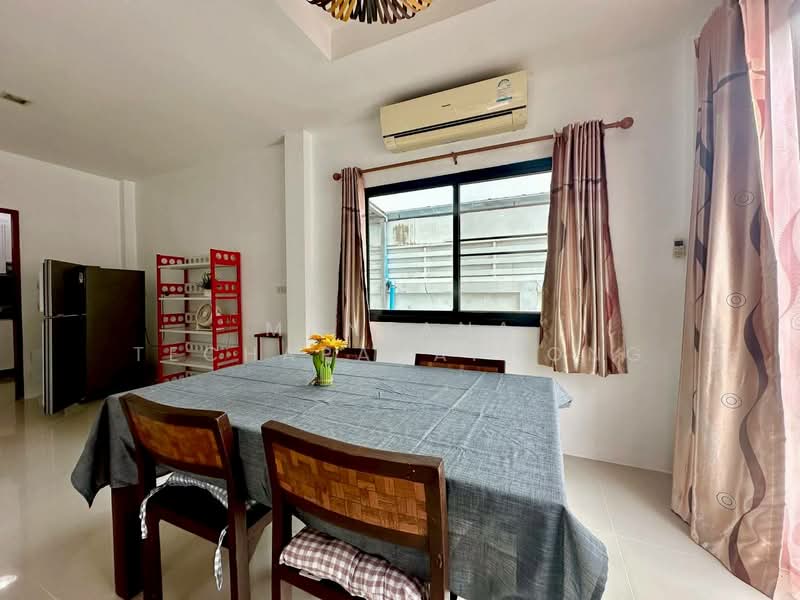 3-BR House, Chon Buri (Pattaya), Poong, Bang Lamung (Pattaya), Chon Buri (Pattaya), 3 Bedrooms, 150 sqm, Single Detached House For Rent, by Mantana Techapahaphong, 500335874 - DDproperty.com