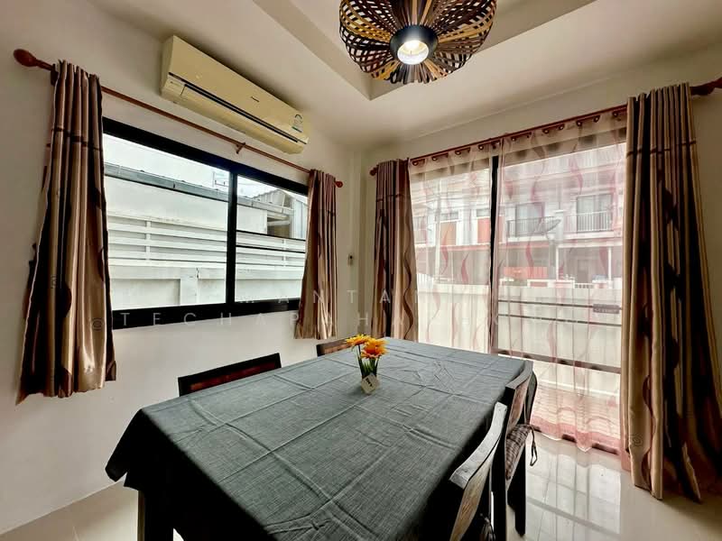 3-BR House, Chon Buri (Pattaya), Poong, Bang Lamung (Pattaya), Chon Buri (Pattaya), 3 Bedrooms, 150 sqm, Single Detached House For Rent, by Mantana Techapahaphong, 500335874 - DDproperty.com