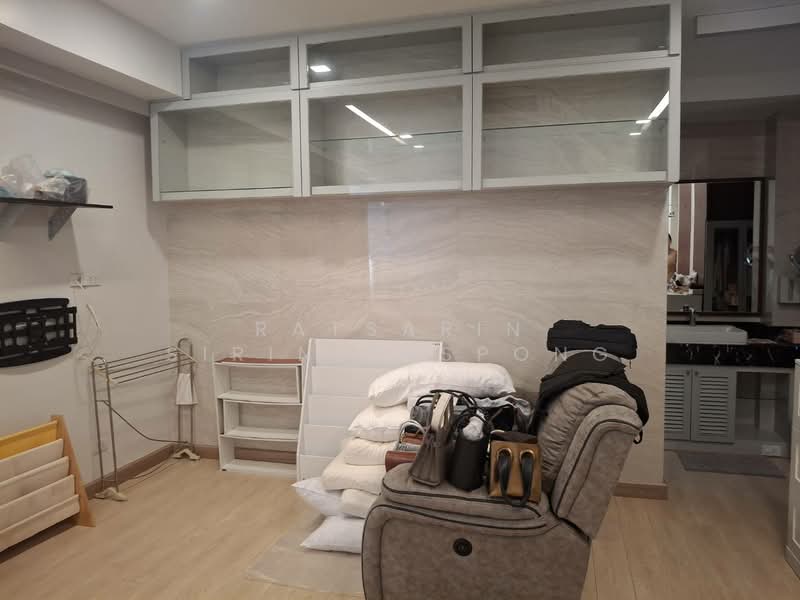 The Prestige 49 Condominium, Bangkok, Sukhumvit, Khlong Tan Nua, Watthana, Bangkok, 4 Bedrooms, 220 sqm, Condo For Rent, by Ratsarin Sirinipaspong, 500335973 - DDproperty.com