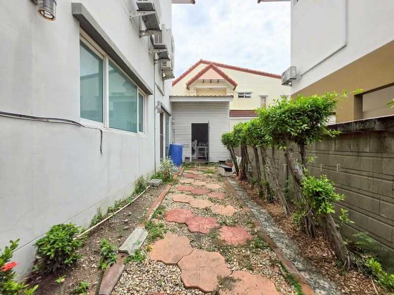Casa Premium Ratchaphruek-Rama 5, Nonthaburi, Bang Kruai-Sai Noi Road, Bang Krang, Muang Nonthaburi, Nonthaburi, 5 Bedrooms, 223 sqm, Single Detached House For Sale, by Haus Living Estate, 500335977 - DDproperty.com