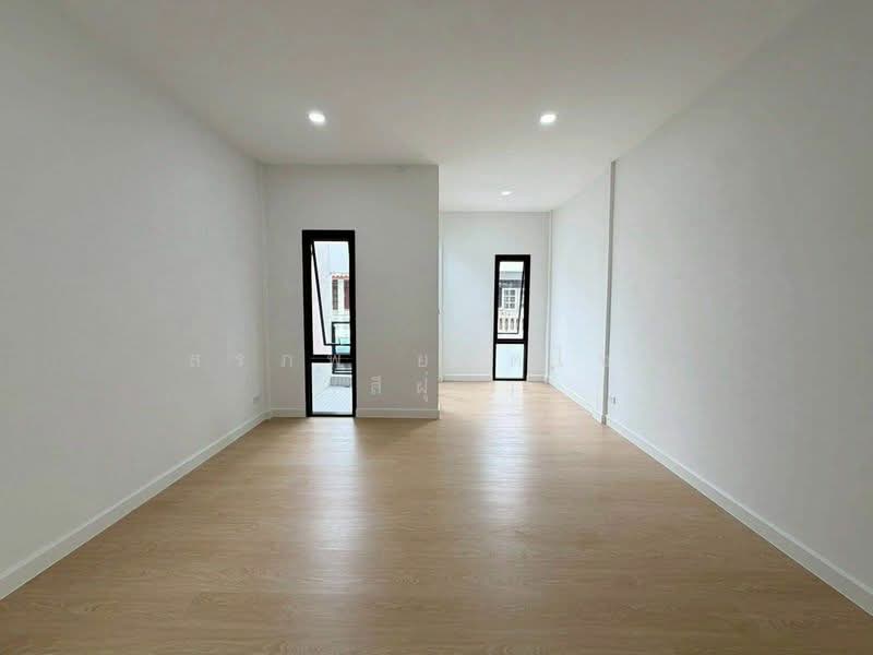 หมู่บ้านพิพรพงษ์, Bangkok, Si Khan, Don Mueang, Bangkok, 2 Bedrooms, 64 sqm, Townhouse For Sale, by สรภพ ยอดไชย (สีฝุ่น), 500336022 - DDproperty.com