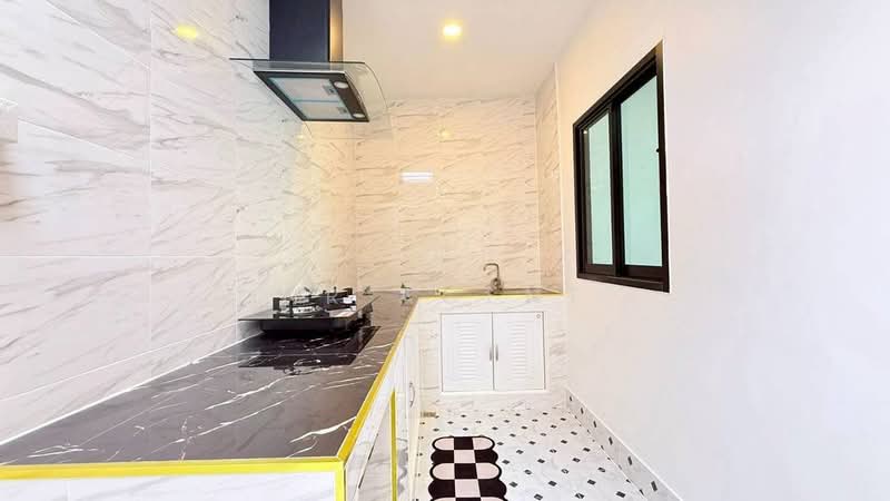 LIO NOV WONGWAEN-PINKLAO, Nonthaburi, Bang Mae Nang, Bang Yai, Nonthaburi, 3 Bedrooms, 100 sqm, Townhouse For Sale, by NR AGENT, 500336034 - DDproperty.com