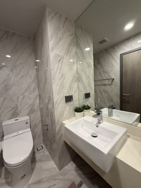 Coco Parc, Bangkok, 1150 Rama 4 Road, Khlong Toei, Bangkok, Studio, 27 sqm, Condo For Rent, by Jaruphat Phukham, 500336174 - DDproperty.com