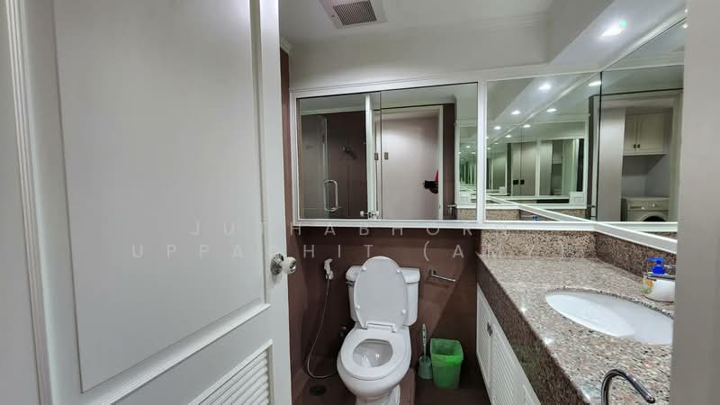 Lake Avenue Sukhumvit 16, Bangkok, Soi Sammitr Sukhumvit Road, Khlong Tan Nua, Watthana, Bangkok, 2 Bedrooms, 122 sqm, Condo For Rent, by Juthabhorn Uppachit (Amy), 500336186 - DDproperty.com