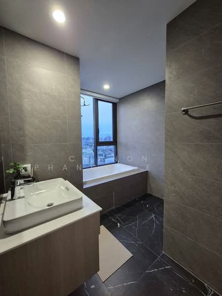 Skyrise Avenue Sukhumvit 64, Bangkok, 3 Soi Sukhumvit 64, Bang Chak, Phra Khanong, Bangkok, 2 Bedrooms, 55 sqm, Condo For Rent, by Chanon Phangchienghien, 500336208 - DDproperty.com